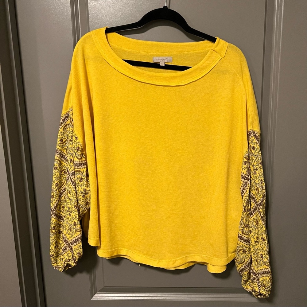 Yellow pattern sleeve blouse